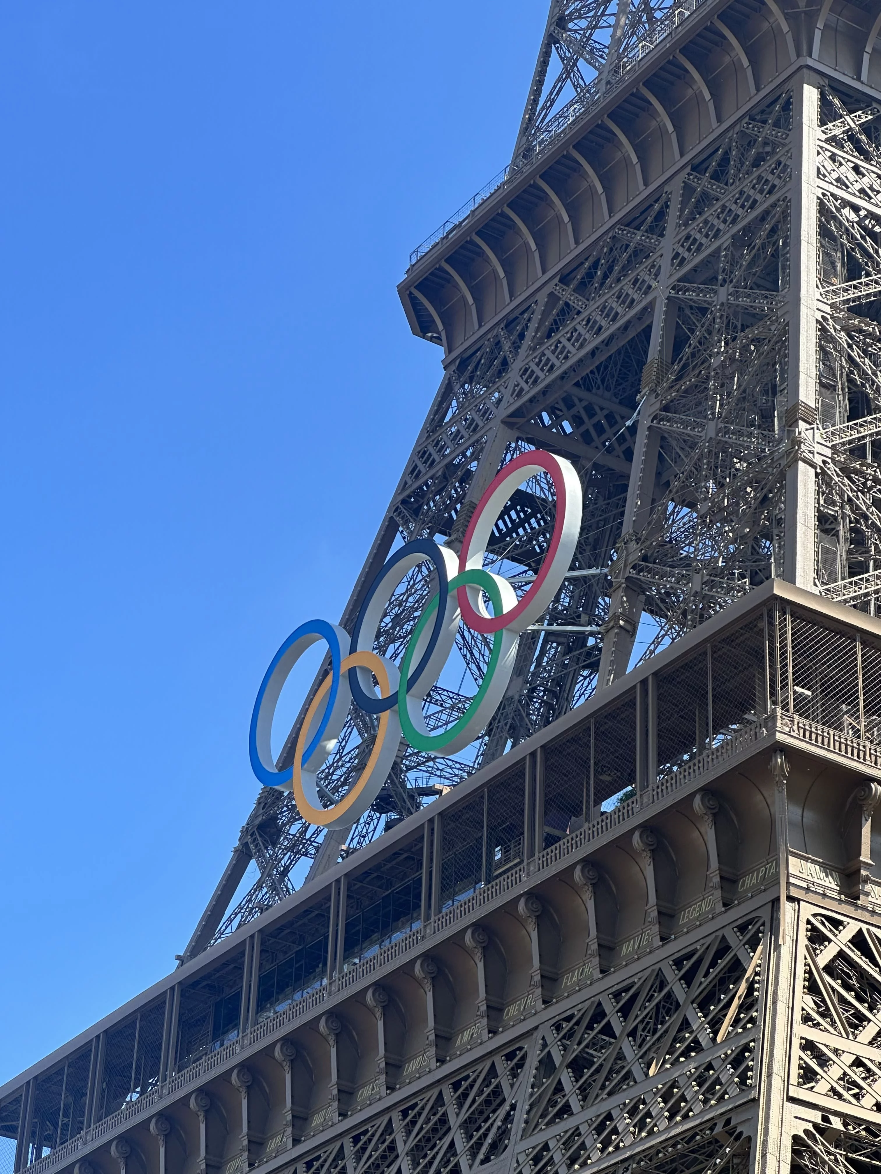 JO Tour Eiffel logo compress.png