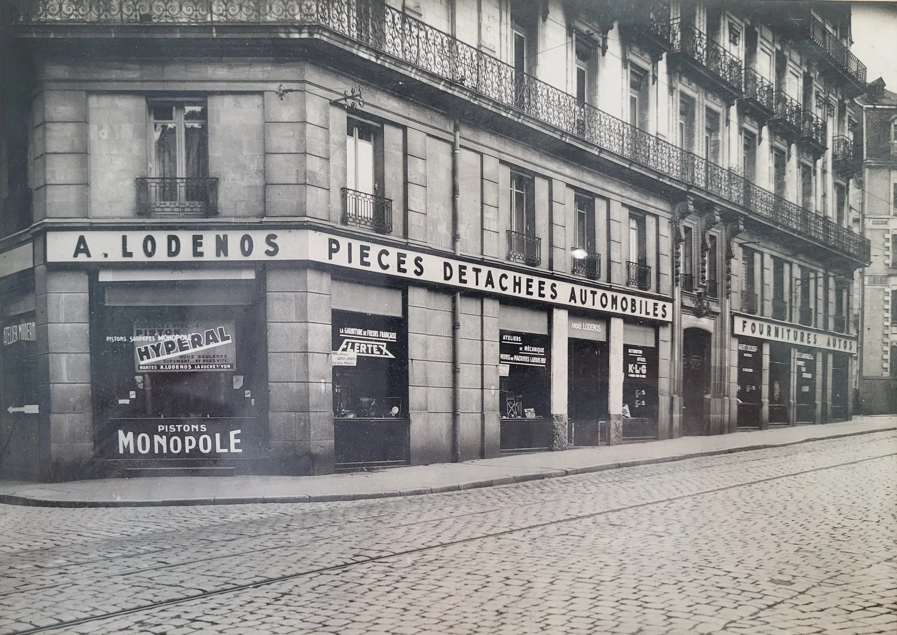 photo historique APA.jpg